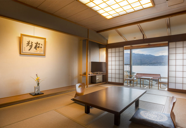 Japanese-style room facing the sea