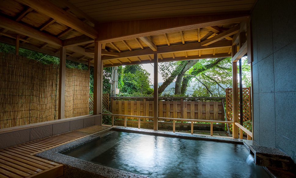 Private open-air bath